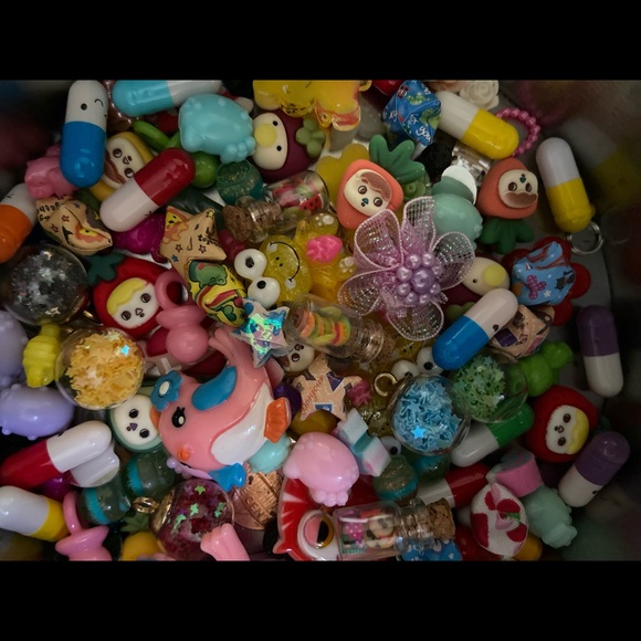 ☀️FREE kawaii mix ⭐️ click for more info .
Purchase of Any kids-kawaii item - Picture 5 of 6